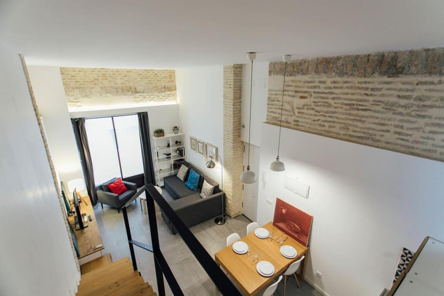 Appartement Amplio De Diseno Precioso De Estilo Sevillano En Pleno Centro *